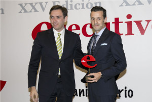 rubén calvo recibe el premio a la proyección empresarial