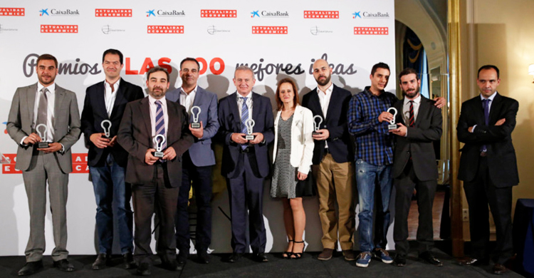 En la categoría de Viajes y Ocio, Ruth Blanch (DG) y David Clemente (PM) junto con otros de los premiados. Barceló,Iberia, Meliá, Room Mate, Panticosa y Casa Elena.