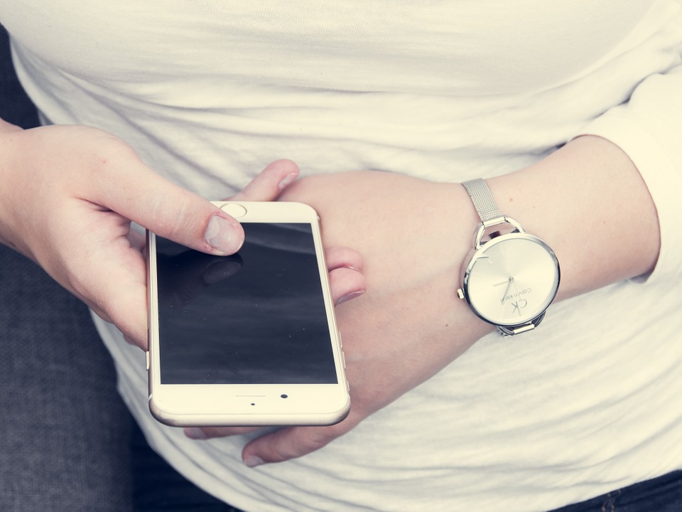 2-cambios-en-marketing-digital-pantalla-tactil