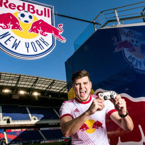 Patrocinar equipos de eSports