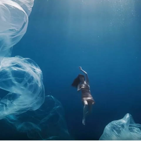 marketing del plástico: Estrella Damm