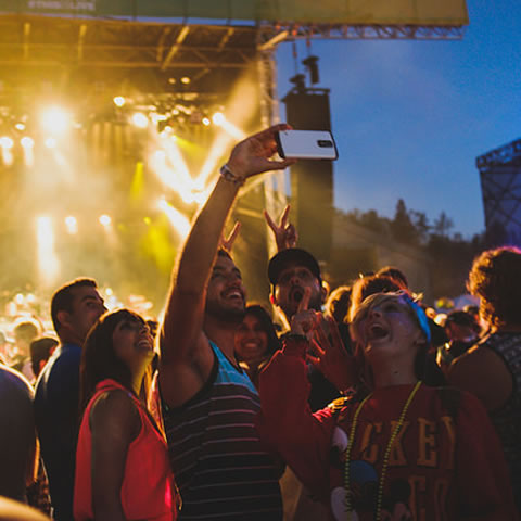 Estrategias de marketing digital para grupos de música