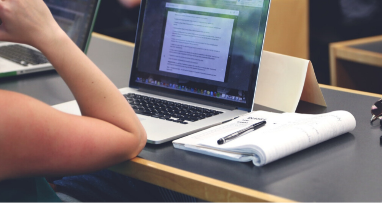 Investigación del tema que se escribirá en el ebook